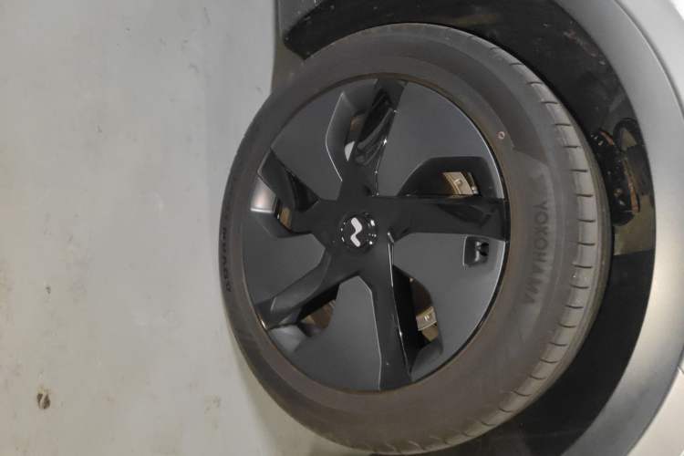 Used ONVO L60 2024 60 kWh All-Wheel Drive
