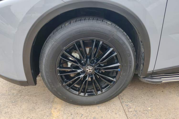 Used Venucia V 2021 260T Idol Edition
