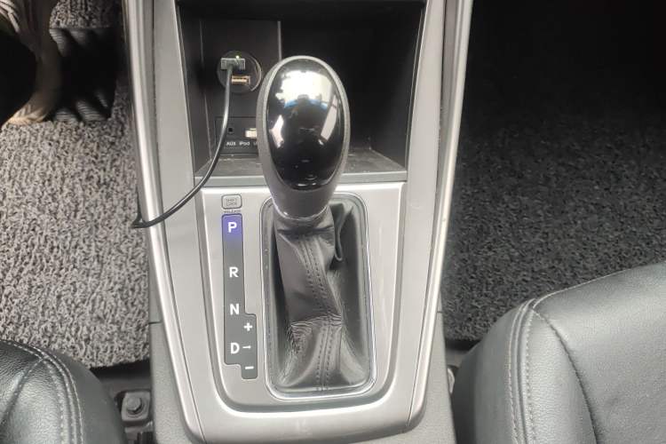 Used Hyundai Elantra (5th Generation / Langdong) 2012 1.6L Automatic Fashion Edition
