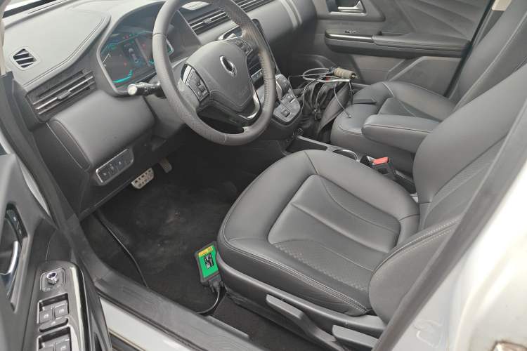 Used ORA iQ 2018 Smart Connectivity Model
