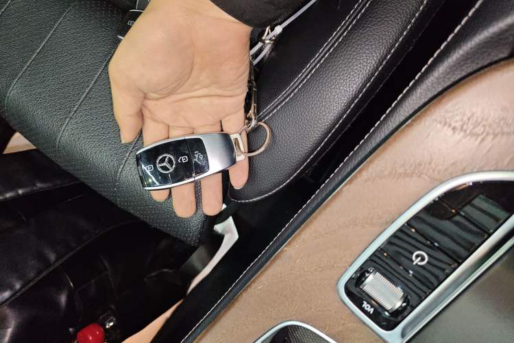 Used Mercedes-Benz E-Class 2020 Facelift E 260 L