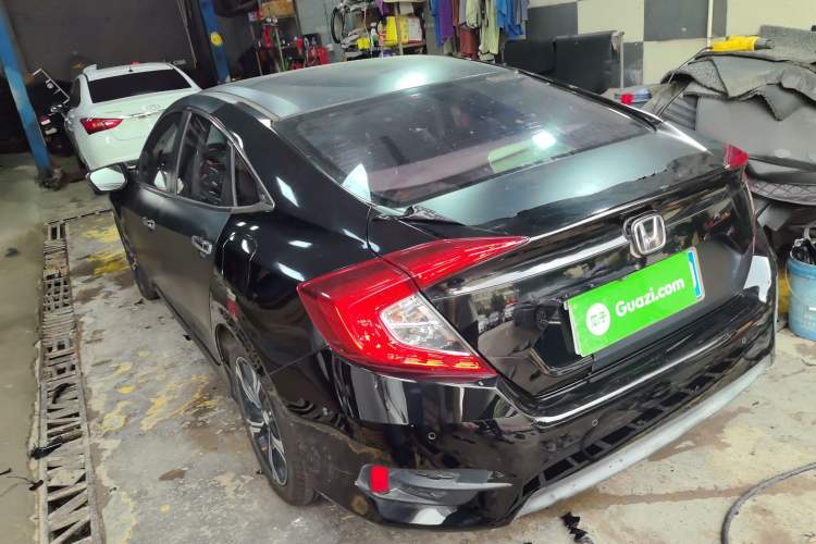 Used Honda Civic 2016 220TURBO CVT Prestige Edition Rear Left 45 Deg