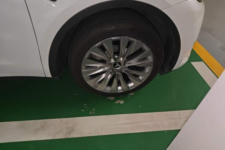 Used Tesla Model Y 2024 Rear-Wheel-Drive Version
