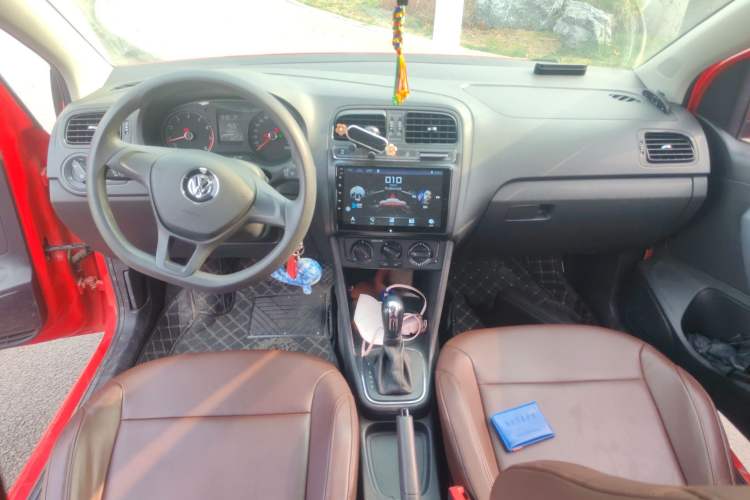 Used Volkswagen Polo 2018 1.5L Automatic Advanced Driving Model Center Console