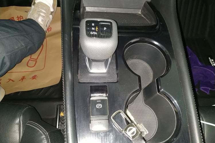 Used Nissan X-Trail 2021 VC-Turbo 300 CVT 2WD Luxury Edition Gear Lever