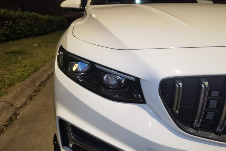 Used Geely Auto Preface 2025 Dongfang Yao 1.5TD Kunlun Edition Right Front Headlight