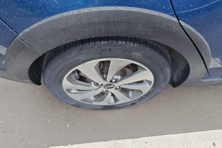 Used Kia KX Cross 2019 1.6L Automatic Dynamic Sunroof Version China VI Exterior 5