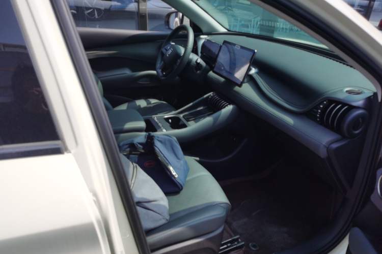 Used BYD Yuan PLUS 2025 Intelligent Driving Version 510 KM Beyond-Grade Edition
