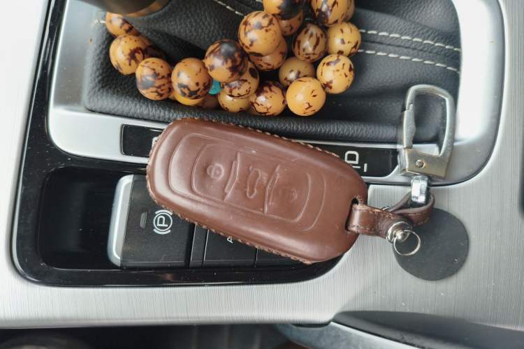 Used Geely Auto Emgrand X7 Sport 2016 1.8TD Automatic All-Wheel Drive Smart Version