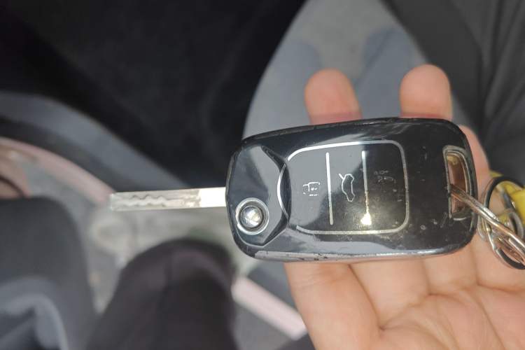 Used Wuling Hongguang MINIEV 2021 Macaron Fashion Model Lithium Iron Phosphate Vehicle Key