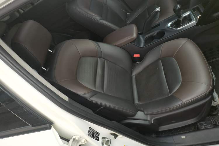 Used GAC Trumpchi GS4 2015 200T Manual Luxury Edition
