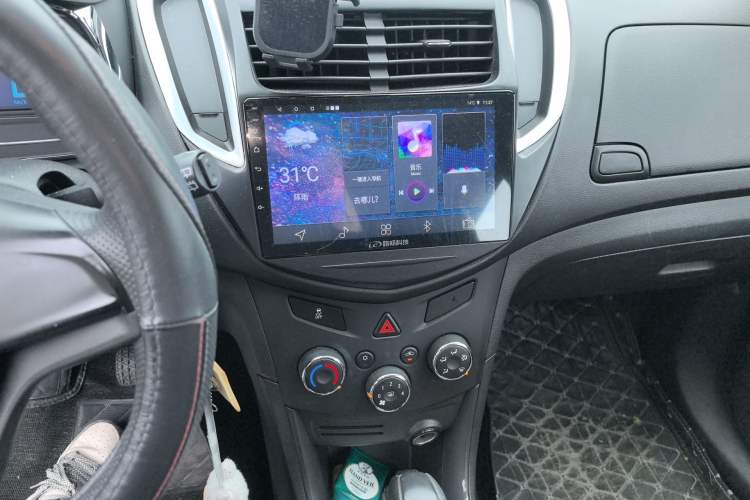 Used Chevrolet Trax 2014 1.4T Automatic Two-Wheel Drive Comfort Version Audio And AC Panel