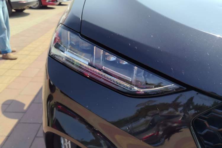 Used Wey VV7 2017 2.0T Flagship Model
