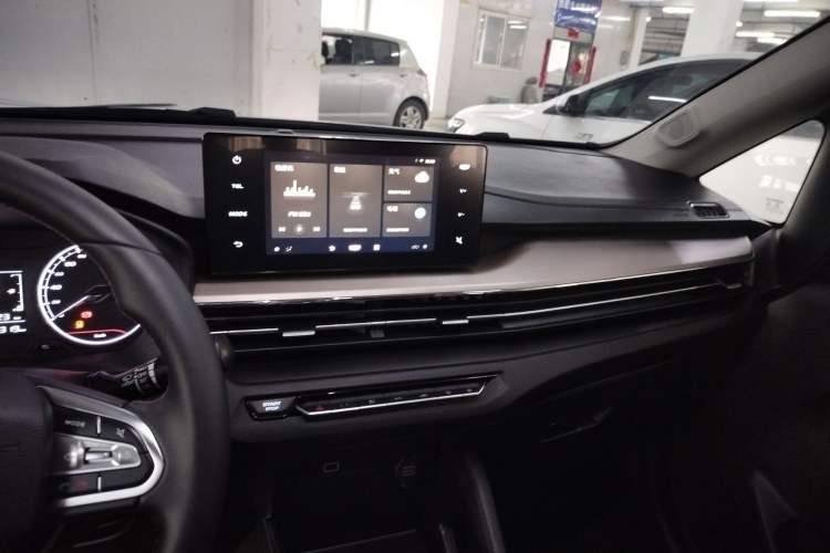 Used Geely Auto Vision X3 2021 PRO 1.5L CVT Deluxe Model Audio And AC Panel