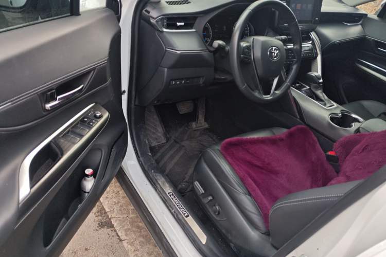 Used Toyota Harrier 2022 Dual-Engine 2.5L CVT Two-Wheel Drive Luxury Edition Driver Seat