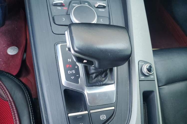 Used Audi A4L 2019 40 TFSI Ambition China VI