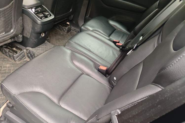 Used Volvo XC90 2019 T6 Zhiyi Edition 7-Seater China V Emission Standard Left Rear Seat