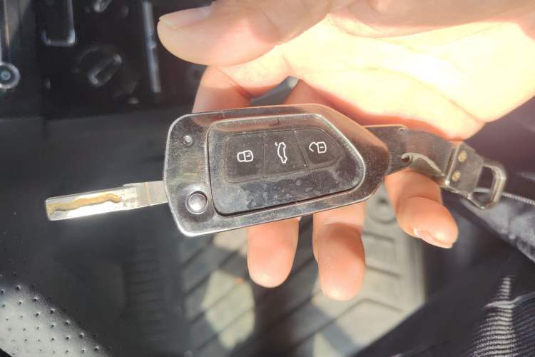 Used Volkswagen Bora 2013 1.6L Automatic Comfort Model Vehicle Key