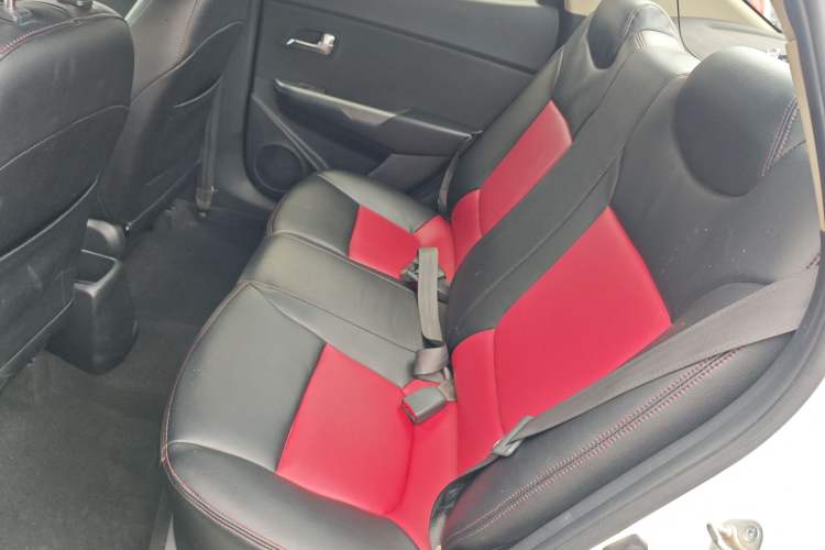 Used Kia K2 2015 Sedan 1.4L MT GLS Left Rear Seat