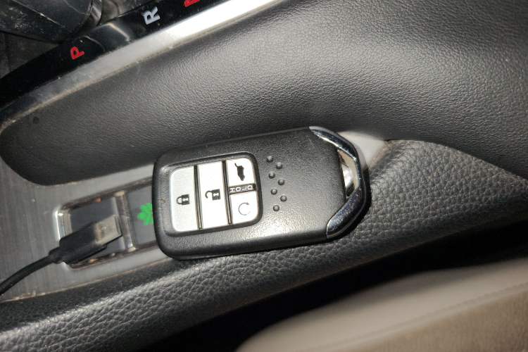 Used Honda Avancier 2017 240TURBO Two-Wheel Drive Premium Edition Vehicle Key