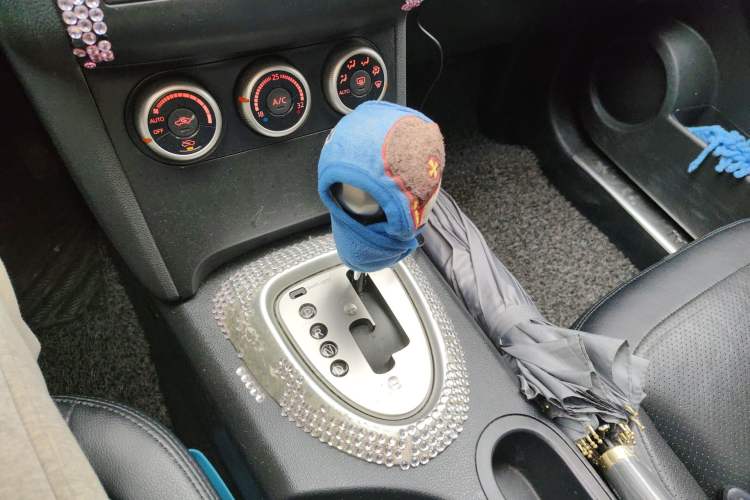 Used Nissan Qashqai 2015 2.0 XV Coolray CVT 2WD Gear Lever