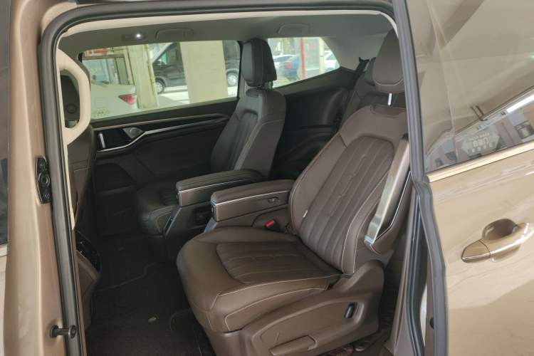 Used Volkswagen Viloran 2020 330TSI Luxury Edition