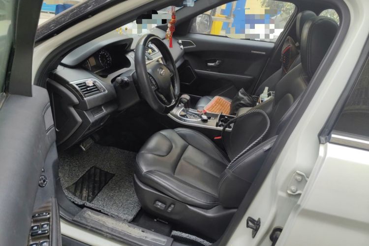 Used Land X7 2016 2.0T Panoramic Prestige Edition
