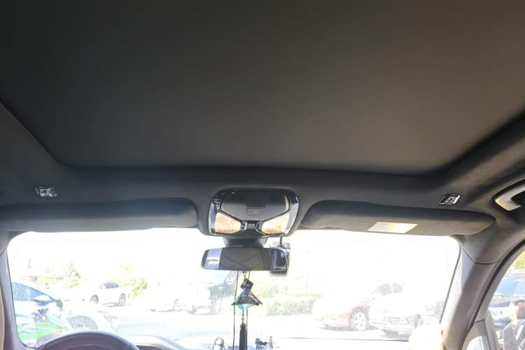 Used BMW X5 2022 xDrive 40Li M Sport Package Headliner