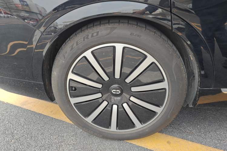 Used Hima AITO M9 2024 Range-Extended Ultra Version 42 kWh 6-Seater Model
