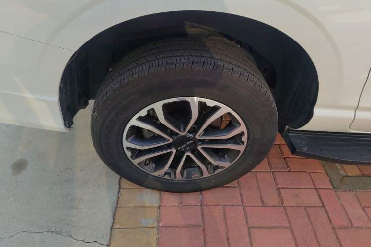 Used Haval H5 2023 2.0T Automatic All-Wheel Drive LinkedIn Gasoline
