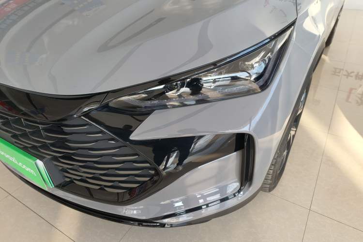 Used BYD Tang New Energy 2025 DM-i 115KM Cloud Ride Flagship Model Left Front Headlight