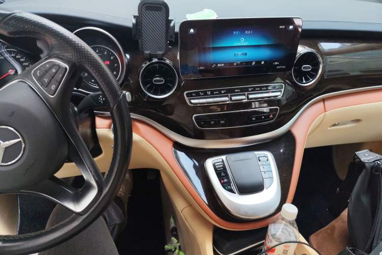 Used Mercedes-Benz V-Class 2018 V 260 L Prestige Extended Version China VI