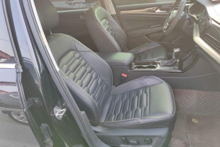 Used Volkswagen Passat New Energy 2020 430 PHEV Hybrid Elite Edition China VI Standard Right Front Seat