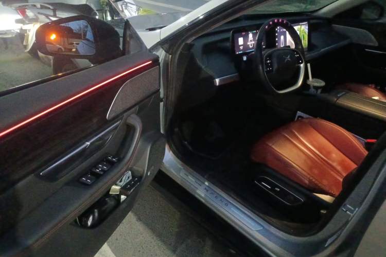 Used XPeng P7 2022 670E+