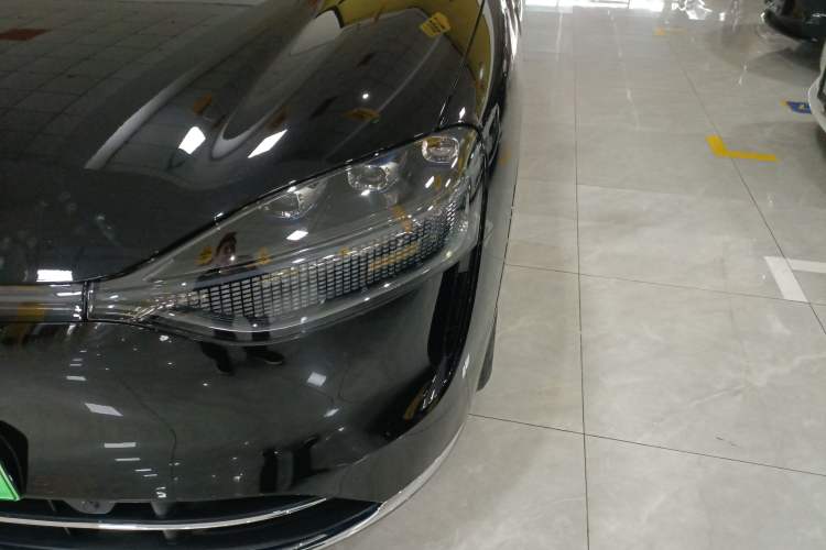 Used Hima AITO M9 2025 Extended-Range Max Version 52 kWh 6-Seater Edition Left Front Headlight