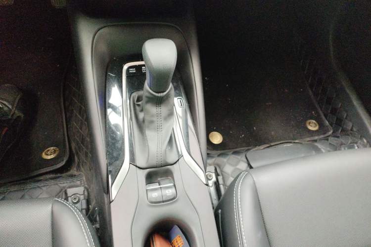 Used Toyota Corolla 2023 1.8L Smart Electric Hybrid Dual-Motor Pioneer Edition Gear Lever
