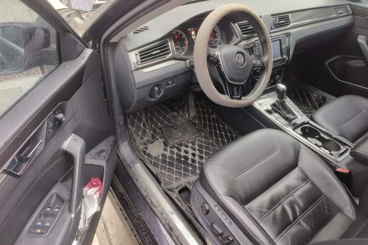 Used Volkswagen Passat 2016 330TSI DSG Prestige Edition Driver Seat