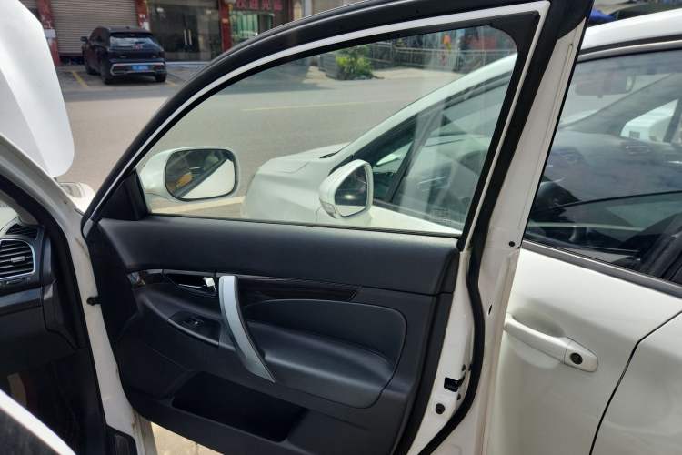 Used Changan Raeton 2014 1.8T Automatic Prestige Anniversary Edition China IV Standard
