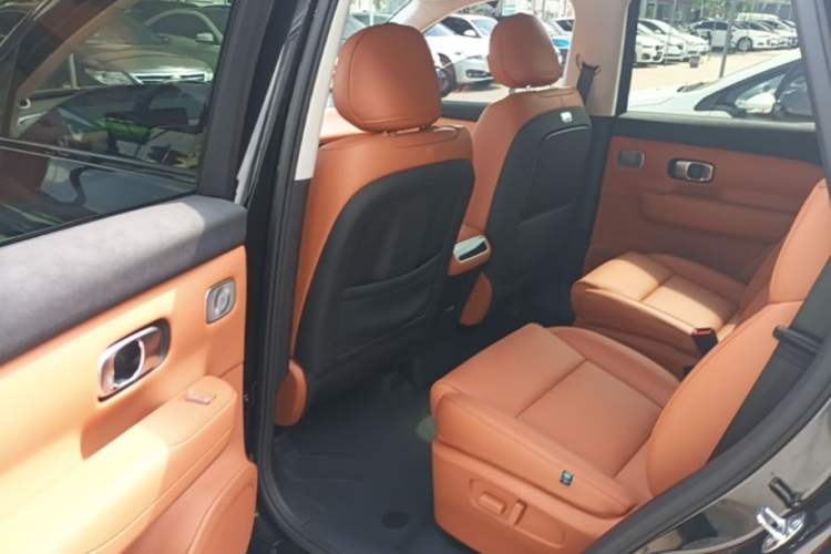 Used Leapmotor C16 2024 Range-Extended 200 Luxury Edition