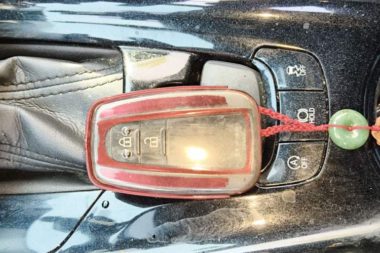 Used Toyota IZOA 2018 2.0L Yichi Version China VI Standard