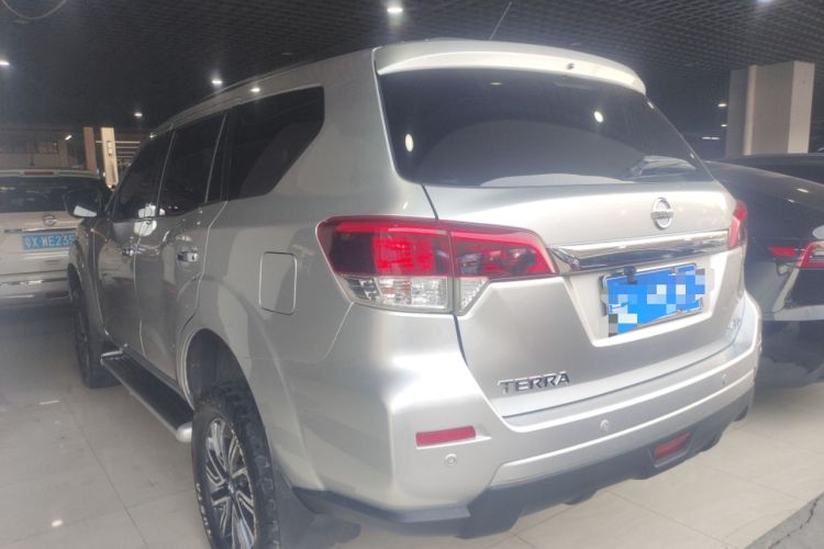 Used Nissan Terra 2018 2.5L Automatic 4x4 Luxury Edition