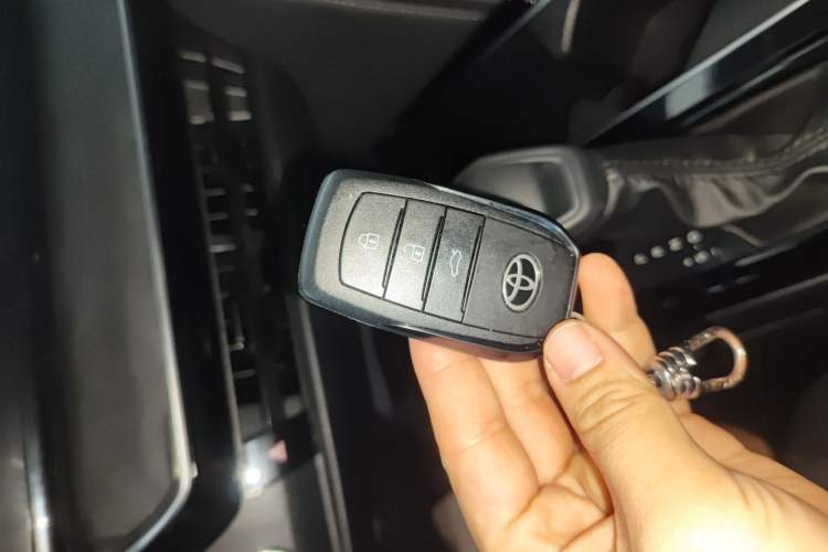 Used Toyota Camry 2024 Dual-Motor 2.0 HE Elite Edition