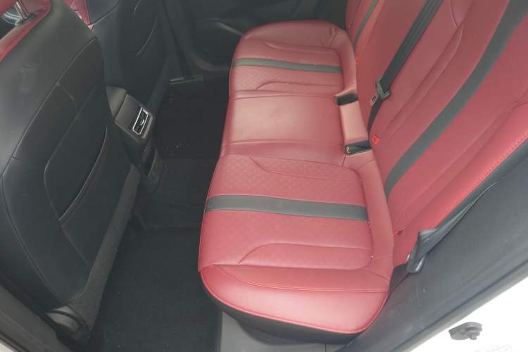 Used CHANGAN Eado 2021 PLUS Blue Whale NE 1.4T GDI DCT Prestige Model
