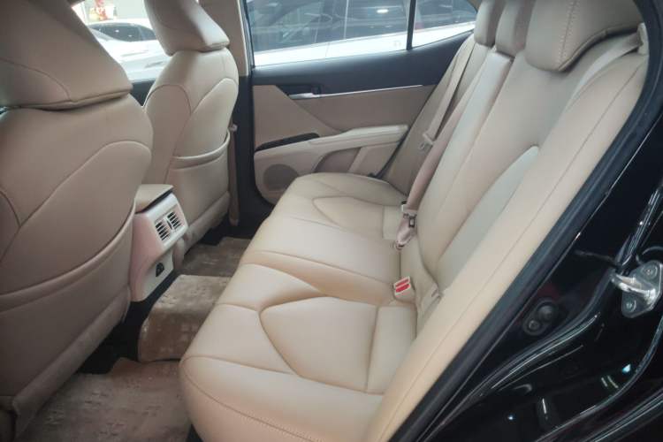 Used Toyota Camry 2019 2.0E Elite Edition China VI Standard Left Rear Seat