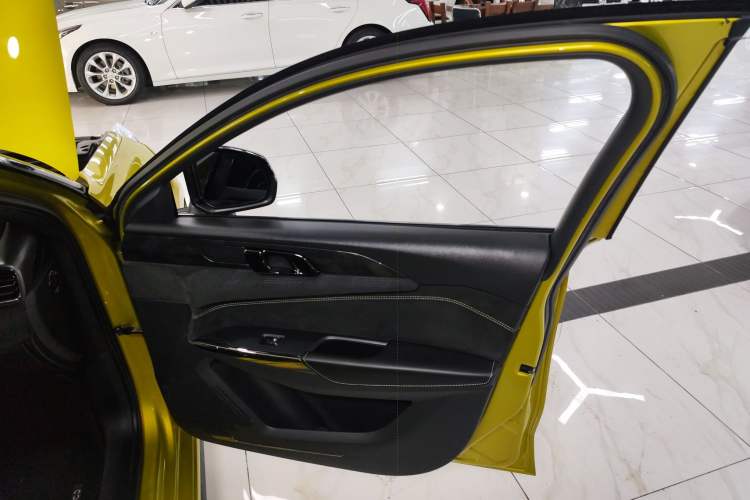 Used Lynk & Co 03 2019 03+ 2.0TD Automatic Wind-Chasing Edition