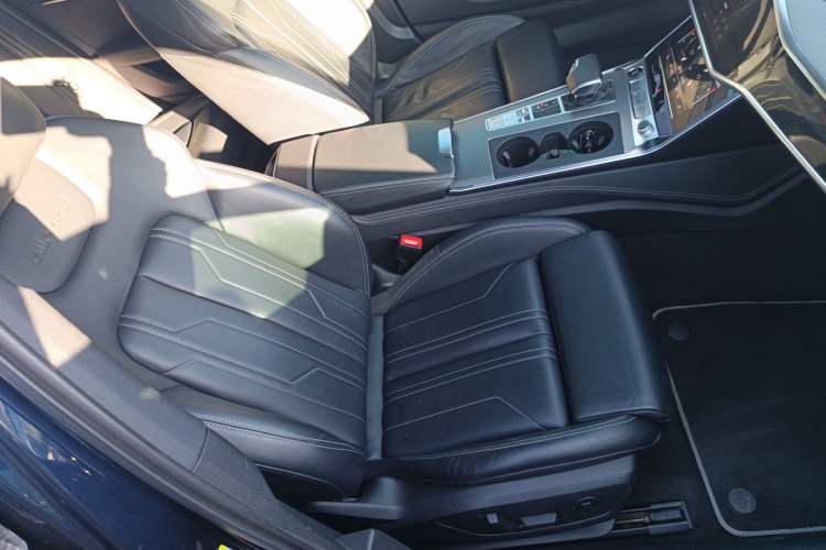 Used Audi A6 2022 allroad quattro Explorer 55 TFSI Prestige Off-Road Model
