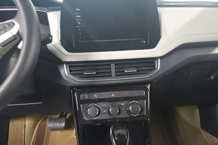 Used Volkswagen Tharu 2025 New Sharp 1.5L Ambitious Edition