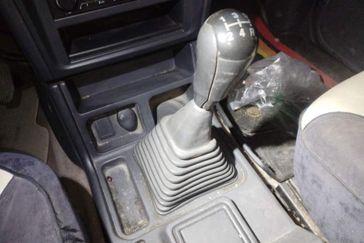 Used Leopaard 6481 2009 2.2L Manual Two-Wheel Drive