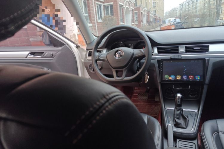 Used Volkswagen Bora 2017 1.6L Automatic Fashion Model Steering Wheel