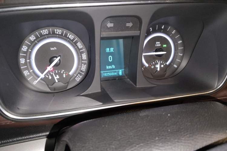 Used Buick GL8 2018 28T Luxury Model China VI Standard